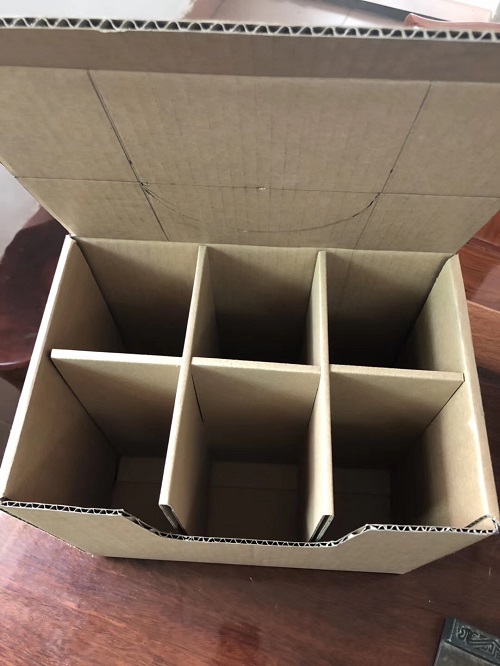 紙箱